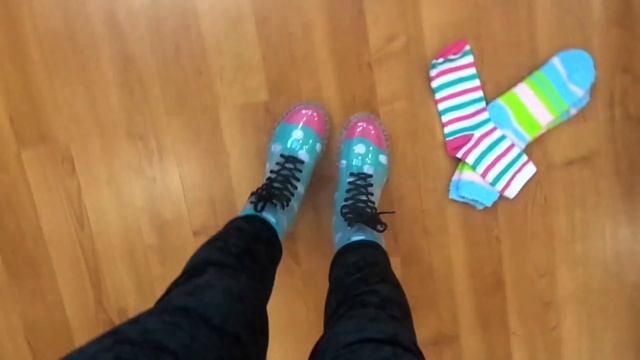 Прозрачные Резиновые Сапоги смотреть онлайн