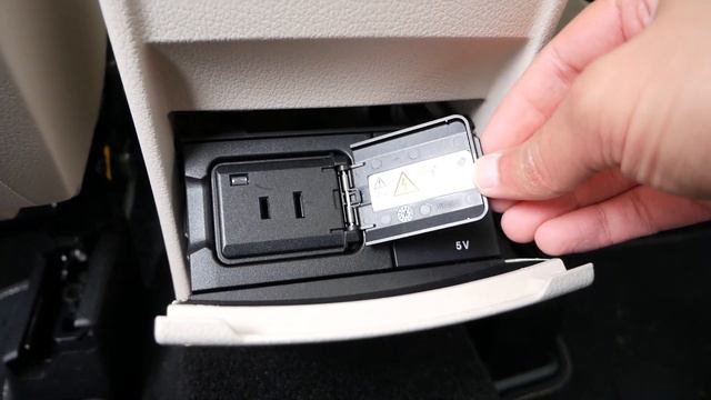 2020 Mercedes Benz GLB Review - Walk Around and Test Drive смотреть онлайн