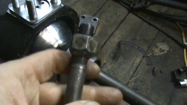 Ремонт рулевой сошки (оборвало шпильки) смотреть онлайн