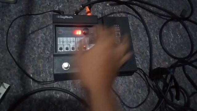 Digitech Element XP high gain & drums pattern sample смотреть онлайн