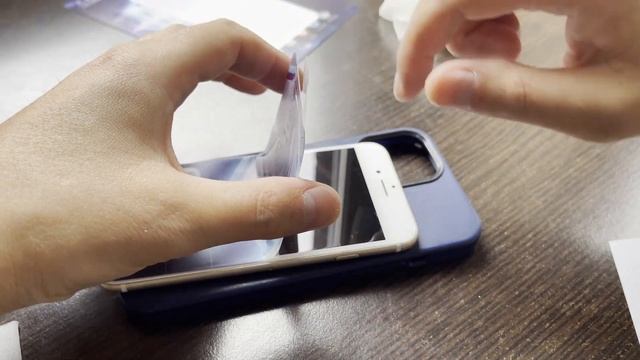 Как приклеить гидрогелевую пленку на телефон - подробно по шагам смотреть онлайн