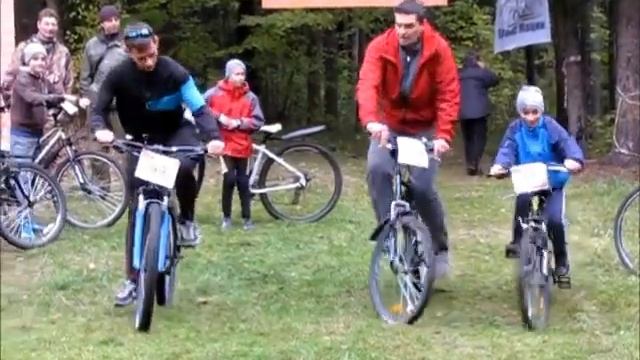 Спорт развлечения на велосипедах Ярцево 8 10 2017 смотреть онлайн