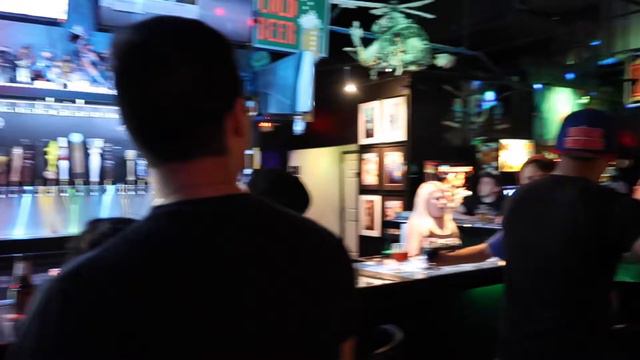 PLAYER 1 VIDEO GAME BAR (ORLANDO) смотреть онлайн