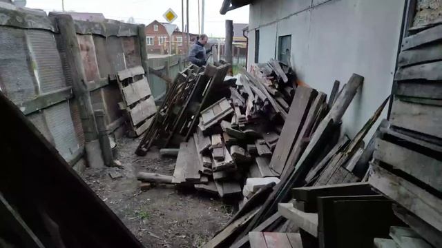 Переезд в Россию/Думали будет лучше/Покупки на 50 000/Ломаем старый забор/Папа заступился за меня смотреть онлайн