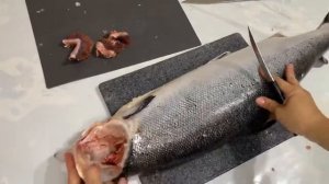 Как легко почистить и разделать семгу в 5 кг!!! Бомбим Семгу!!!