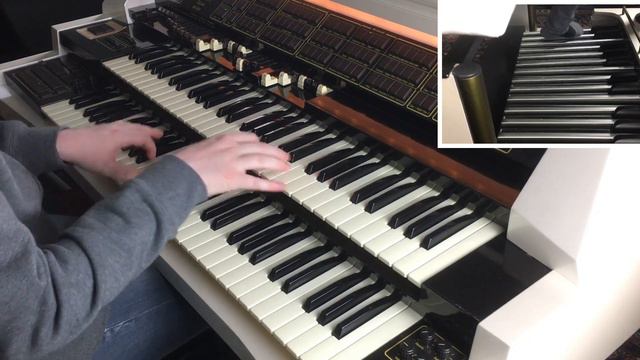 Whispering (Jazz Piano & Big Band Swing) / Florian Hutter - Wersi Delta смотреть онлайн
