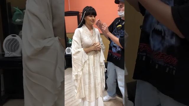 Закулисье Шоумаскгоон 7: Диана Анкудинова в образе Белой Вороны смотреть онлайн