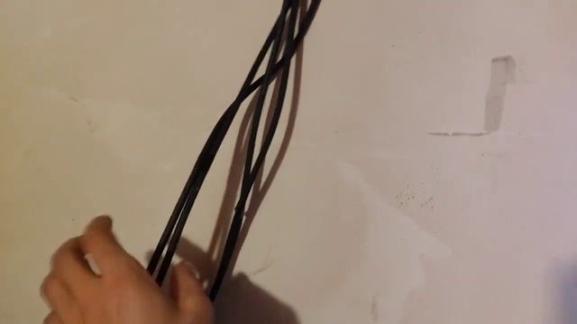 міні гібридний інвертор  на 6 кВт і 3 кВт акамулятор  40 000 грн сонячна сес