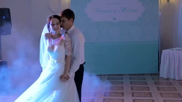 Очень трогательный свадебный танец! Первый танец жениха и невесты смотреть онлайн