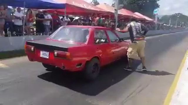 Nissan Sentra B13 - COSTA RICA смотреть онлайн