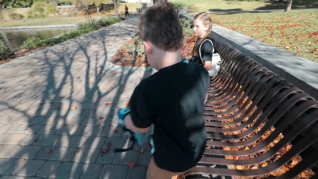 Getting his dog back to life | BUILD A BEAR WORKSHOP смотреть онлайн