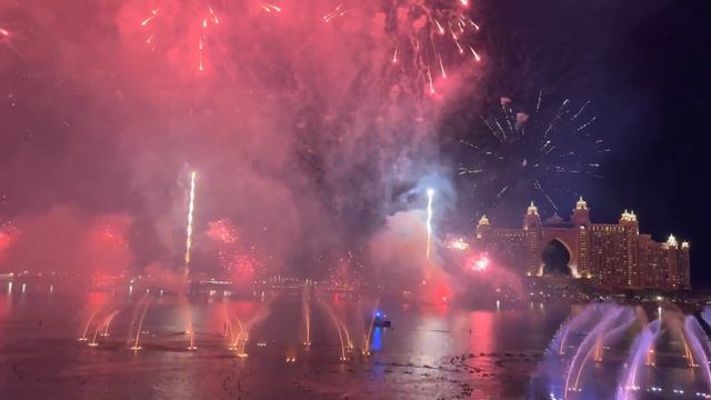 Dubai New Year 2023 Fireworks At Atlantis Palm Jumeirah | 4K | NYE 2023