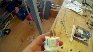 Телескопическая стойка для прожектора своими руками