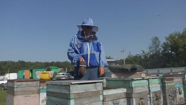 Приготовление сиропа и его раздача в осенний период.