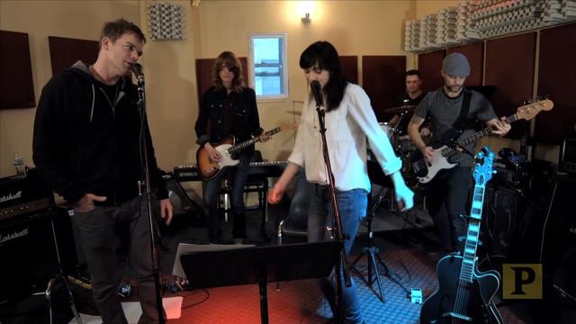 Lena Hall and Michael C. Hall Rock Out With “Ripcord” From "Radiohead: Obsessed" Rehearsal смотреть онлайн