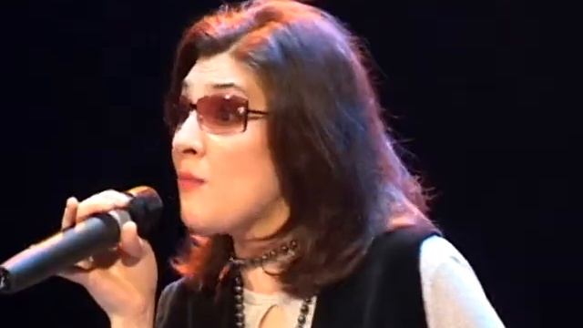 Народ в недоумении - Елена Мартыненко (музыка - Е. Мартыненко, М. Банцев, стихи - А. Ивашинцова) смотреть онлайн