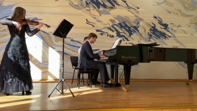 С.Шамінад " Каприччіо" для скрипки і фортепіано смотреть онлайн