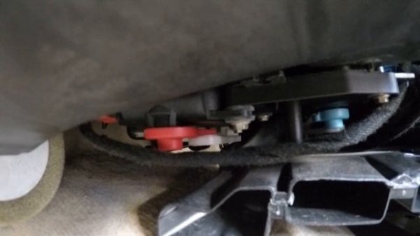 VW Passat B5 Climatronic error 4F7 (V68 temperature flap)