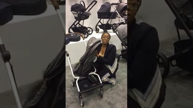 NEW Cybex Eezy S Twist Denim Collection! смотреть онлайн