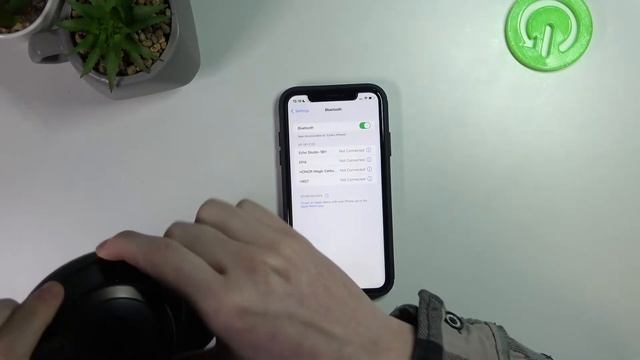 How to Pair JBL Live 650BT with iPhone? смотреть онлайн