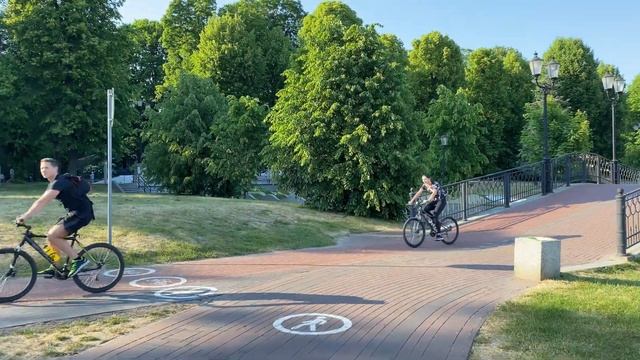 Kaliningrad, Upper Pond Walk | Калининград, июньский вечер на Верхнем озере смотреть онлайн