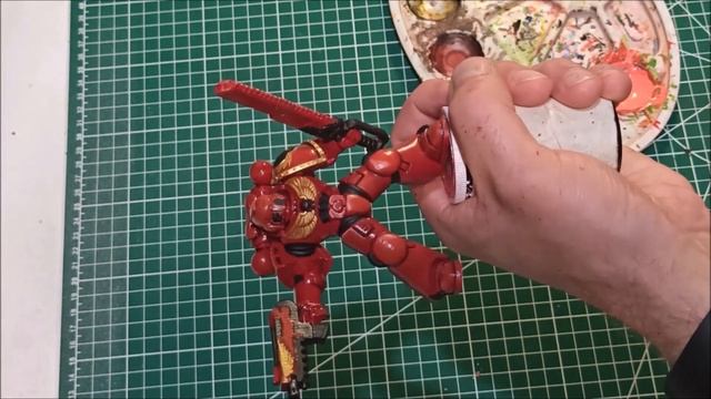 Космодесантник из Warhammer 40000 напечатанный на 3D принтере. Покрас художественным акрилом. смотреть онлайн