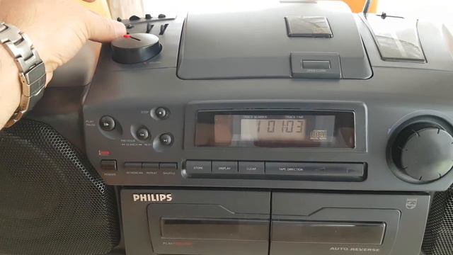 PHILIPS AZ-8304 BOOMBOX VINTAGE CD-CASSETTE RADIO 1990 смотреть онлайн