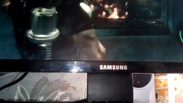 резидент ивел 5 первая серия смотреть онлайн