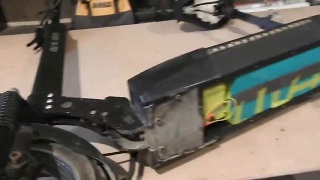 ЭЛЕКТРОСАМОКАТ Kugoo M4 PRO УВЕЛИЧЕНИЕ ДАЛЬНОСТЬ ХОДА. Kugoo M4 PRO INCREASE RANGE смотреть онлайн