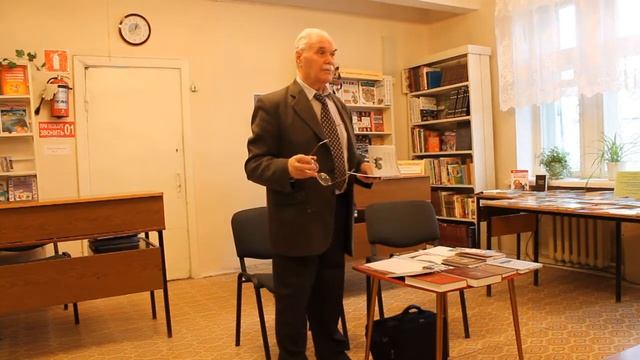 В.В. Семенов читает свои стихи смотреть онлайн