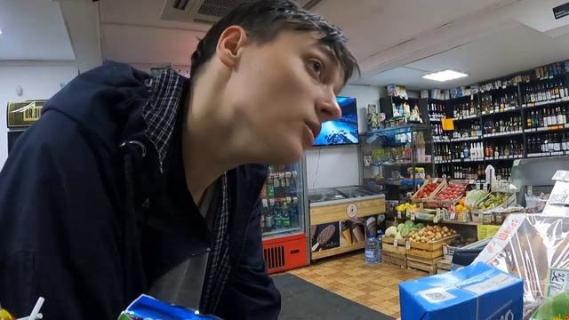 Андрей перевел 1000, Поля выносит мне мозг... смотреть онлайн