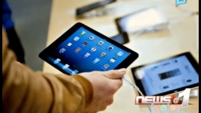 Apple unveils new iPad with more memory смотреть онлайн