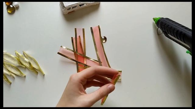 КАК СДЕЛАТЬ БОЛЬШУЮ СНЕЖИНКУ БЫСТРО - НОВОГОДНЯЯ СНЕЖИНКА ИЗ ОРГАНЗЫ - EASY DIY Snowflake 3D смотреть онлайн