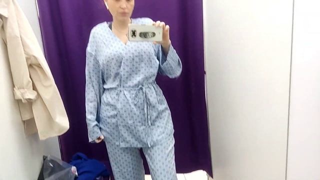 VLOG... НОВЫЕ БРЕНДЫ В МАГНИТКОСМЕТИК. ПОКРАСИЛАСЬ. БОСИКОМ ПО ТРАВЕ. смотреть онлайн