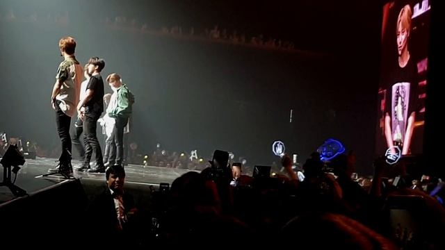 Stray Kids Разговаривают с фанатами в Москве (1 часть) || Unveil Tour In Moscow [4.08.2019]