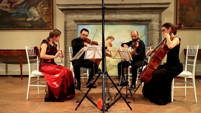 Mozart - Quartetto per flauto K298 - Quartetto Mozart смотреть онлайн