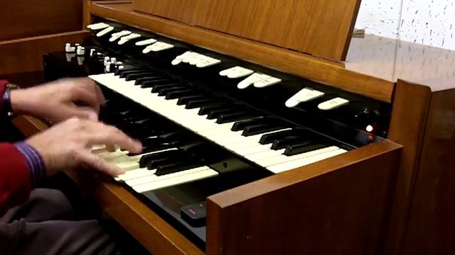 POP CORN - HAMMOND -M102, SPINET смотреть онлайн