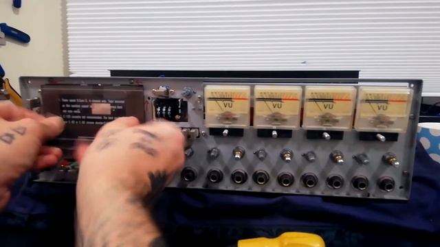 Aria Stuidiotrack IIII R504 | Tear down | 1 | open case | remove front panels смотреть онлайн
