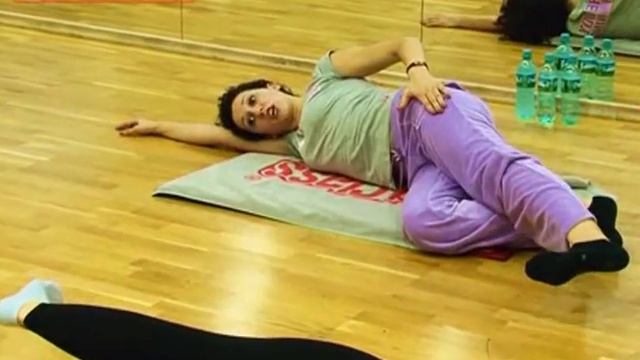 Despre beneficiile claselor de Pilates cu Ana Cordea смотреть онлайн