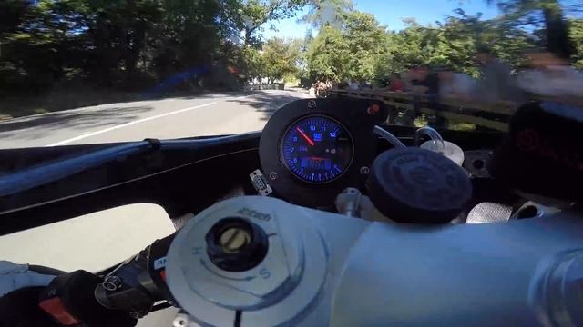 Michael Dunlop - Superbike Race - Classic TT 2016 On Bike смотреть онлайн