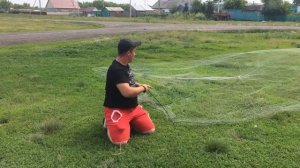 Кастинговая сеть броски с лодки отличный способ!