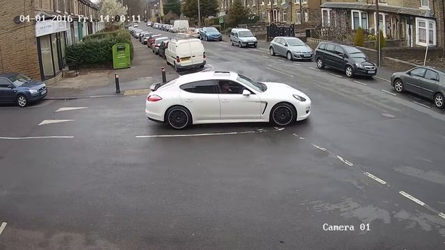 Hikvision 4 Megapixel IP Security Camere DS-2CD2042WD-I смотреть онлайн