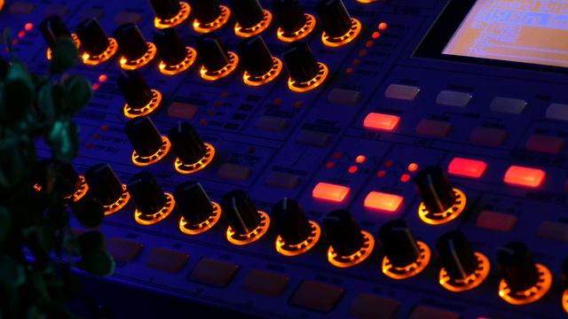 [demo] Sounds of the Korg Radias смотреть онлайн