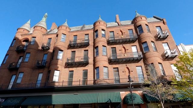 Burlington Vermont Church Street Marketplace - American Travel Vlog 4K