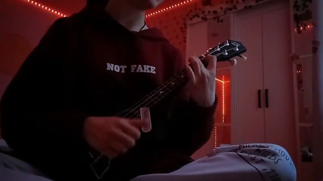 КАВЕР на укулеле // Среди тысячи - SunThugga, Delle // cover by Allen virus 💋 смотреть онлайн