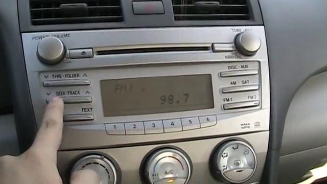 2010 Toyota Camry LE Startup Engine & In Depth Tour смотреть онлайн
