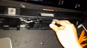 2022 Geely Emgrand Comfort Plate Light Bulb Replacement