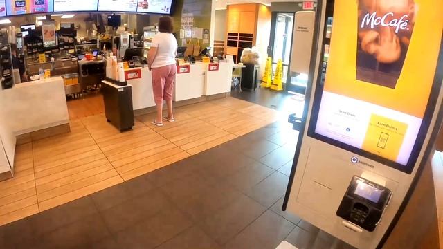 Шоппинг по-американски!обзор товаров с барахолки.Нашли нужные вещи или нет?По магазинам и ценам США смотреть онлайн