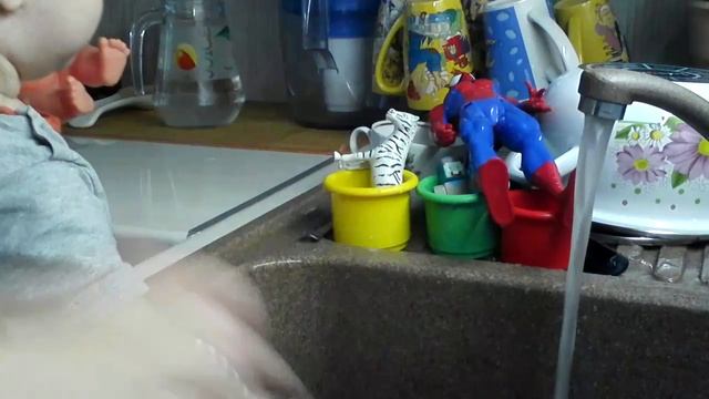 Игрушки моются:-) смотреть онлайн