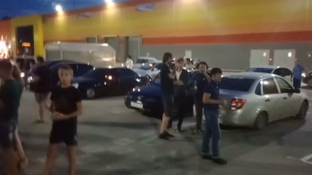 Съездил померить давление сабового звена , а так же как развлекается саратовская молодежь смотреть онлайн